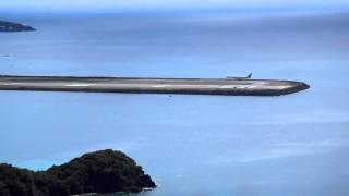 Crazy view of a passenger jet landing at St Thomas [upl. by Llehsar935]