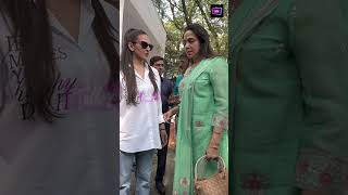 HEMA MALINI amp ESHA DEOL REACHED FOR CAST HIS VOTE IN JUHU [upl. by Atalaya]