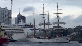 824 Hafengeburtstag  Einlaufparade mit quotGorch Fockquot  Hamburg 2013 [upl. by Biagio]