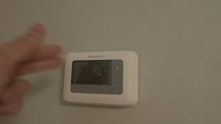 Honeywell Thermostat Not Working After Replacing BatteriesTry These Fixes FirstTutorial [upl. by Bernetta]