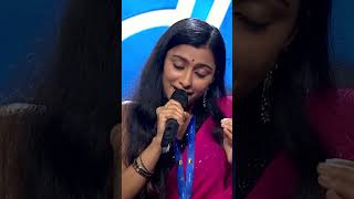 Sreya Ghoshal singing hai rama ye kya hua  indian idol sreyaghoshal indianidol15 oldsong [upl. by Ttergram108]