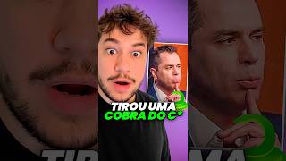 TIROU UMA COBRA DO C livedobrino humor MundinhoBrino [upl. by Enilrek]