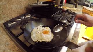 How to Fry an Egg the extracrispy method [upl. by Sunday654]