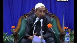 Senyum Hukum SAHUR Ketika AZAN Subuh  Ustaz Azhar Idrus [upl. by Frantz]