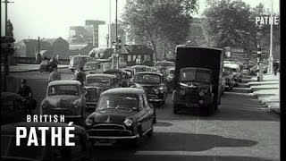 London Traffic 1952 [upl. by Leiuqeze701]