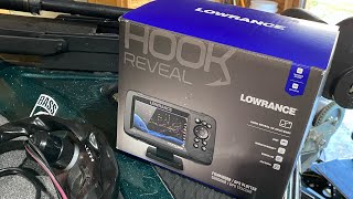 Lowrance Hook Reveal 5ss Installation lowrancefishing bassboats depthfinder [upl. by Macintosh947]