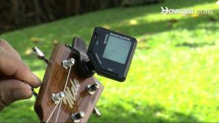 How to Tune Ukulele with Electric Tuner  Ukulele Lessons [upl. by Lah]