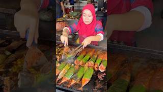 Delicious Grilled Fish In Kuala Lumpur Malaysia [upl. by Derdlim]