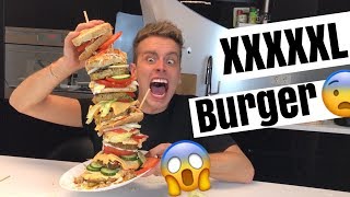 Der höchste Burger der Welt 😧 🍔  Julienco [upl. by Nallak732]