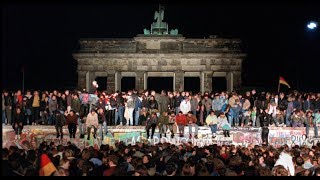 WELT THEMA 30 Jahre Mauerfall  Chronologie einer verrückten Nacht [upl. by Jules]