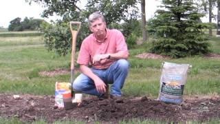 How To Use a Soil Test Kit [upl. by Aserahs]