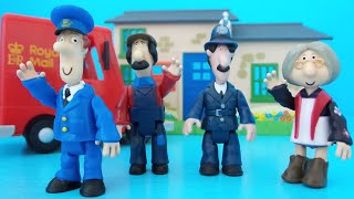 Pieter Post uitpakken  Unboxing Postman Pat [upl. by Ettenej718]