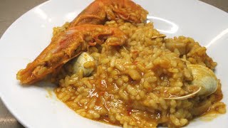 Paella de Marisco casera FÁCIL y SABROSA 🥘 Con almejas calamares y gambas 🦐 Con marisco congelado [upl. by Burman]