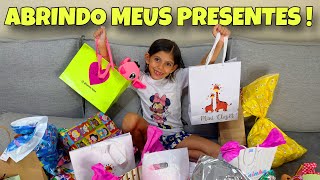 ABRINDO TODOS OS MEUS PRESENTES DE ANIVERSÁRIO [upl. by Cohe]