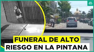 Funeral de alto riesgo en La Pintana Suspendieron clases a causa del riesgo [upl. by Lotson]