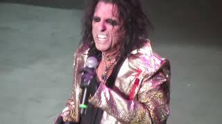 Alice Cooper  Schools Out at Beacon Theatre NYC 71813 [upl. by Niasuh149]