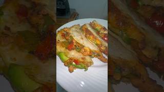 Chicken tacos full of protein💪 youtubeviral food cooking entertainment explore [upl. by Linnell780]