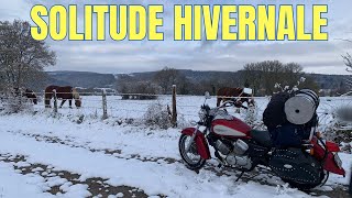 Comment se vider la tête  Je pars en BIVOUAC dans la nature et la Neige en solo avec ma moto [upl. by Helena]