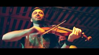 WAZOO en concert  La terre est basse  extrait live  violon  accordéon  mandoline alto [upl. by Shaver]