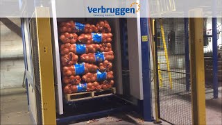 Palletizing  Semiautomatic Palletizer Line VPM7 by Verbruggen  prefect stacking of onions [upl. by Ecirtram739]