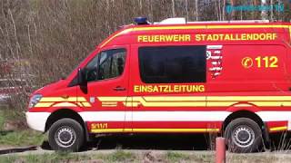 Feuerwehr bekämpft Waldbrand [upl. by Fryd]