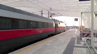 Frecciarossa e Italo alla stazione Mediopadana AV a Reggio Emilia [upl. by Siward]