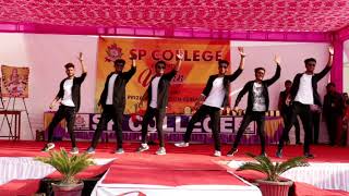 Best funny Dance  Pglus group  Annual Function  SP College Sirohi  Udaan 2k19 [upl. by Miner974]