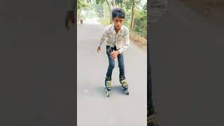 Speed Skating😱😱😱😱😡😱😱😱😡🛼🛼🛼🛼✅😁😊😡☺️ 🙏🙏🙏 bhojpuridance song skating song [upl. by Ateloj]