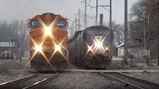 The most EPIC train race youll ever see Amtrak vs BNSF in Ottumwa IA 12914 [upl. by Genny556]