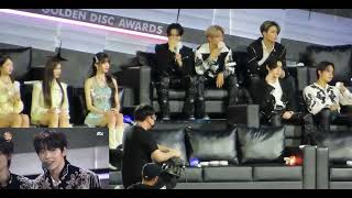 240106 GDA ENHYPENIVE Reaction TXT Indonesia Fans Choice With Mandiri  38th Golden Disc Awards [upl. by Boswall]