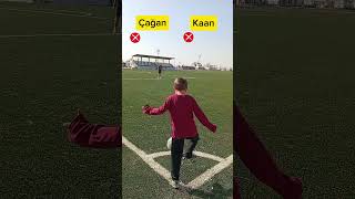 Korner köşesinde top kontrol etme challangeçağan kaan football challange keşfet futbolcu [upl. by Avrenim]