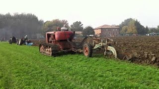 aratura con cingolati e gommati trattori antichi [upl. by Gardell788]