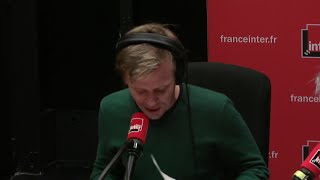 Une journée avec Valérie Pécresse  Le Sketch avec Alex Lutz [upl. by Driscoll]