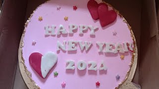 New year cake decoration 🎉  Happy New year angni YouTube family anggwfwr🥰❤️ [upl. by Berneta413]