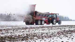 Jaylor M1670 Manure Spreader PenPack Demo [upl. by Juditha]