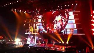 Britney Spears Feat Nicki Minaj  Till the World Ends LIVE  Toronto ACC  081411 [upl. by Olney]