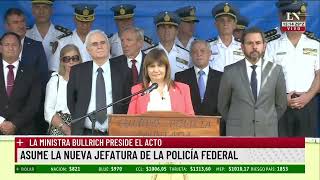 Asume la nueva jefatura de la Policía Federal la ministra Bullrich presente en el acto [upl. by Marianne60]