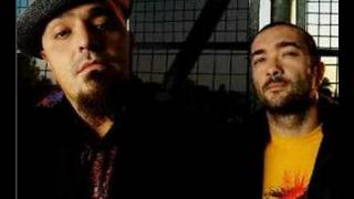 Chief e Reverendo feat Club dogo  Sento le sirene [upl. by Akeim]