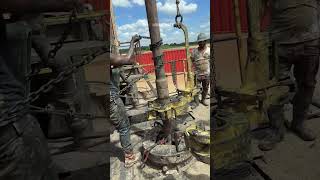 Workover Well Service job rig wellbeing drilling oil tripping [upl. by Haeli]