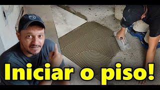 Como colocar piso Como iniciar o assentamento do piso corretamente [upl. by Sergei655]