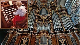 Worlds Largest Cathedral Organ  quotTOCCATA TU ES PETRAquot  Diane Bish in Passau Germany [upl. by Laamaj]