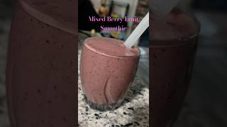 Fruit Smoothie with Greek Yogurt and Almond Milk fruitsmoothies almondmilk smoothie magicbullet [upl. by Eriuqs310]