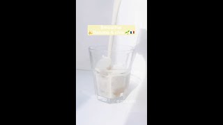 Recette  Smoothie Banane et graines de chia France [upl. by Eilahtan]