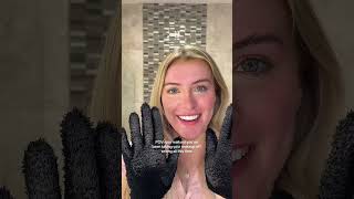 The very best makeup removal gloves makeup makeupartist makeuphacks [upl. by Ellenod]