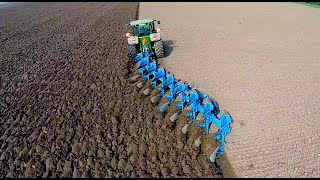 Ploughing w John Deere 8360R amp 9 furrow Lemken Diamant 12  ERF BV  Pflügen [upl. by Bartie]