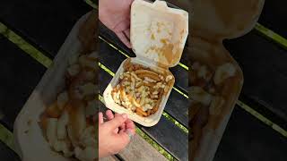 Votre avis sur la poutine de la Banquise 👀 poutine montreal foodie lacollab qc [upl. by Herrick]