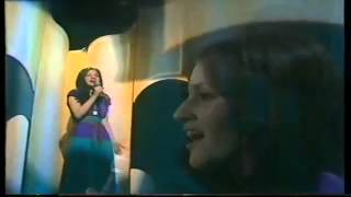 Nazia Hassan  Dhundli Raat [upl. by Bander602]