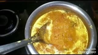 Easy Thakkali Kuzhambu Recipe Tomato Kulambu Thanjavur Style [upl. by Namlas386]