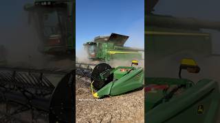 JOHN DEERE X9 1100 Combine bigtractorpower johndeere combine automobile agriculture farm [upl. by Dre924]