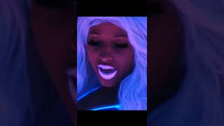 Nicki Minaj quotSuper Bassquot [upl. by Introc]